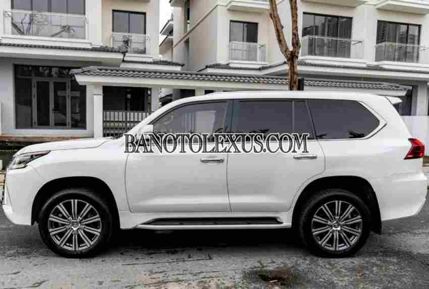 Cần bán gấp xe Lexus LX 570 Super Sport 2016 màu Trắng