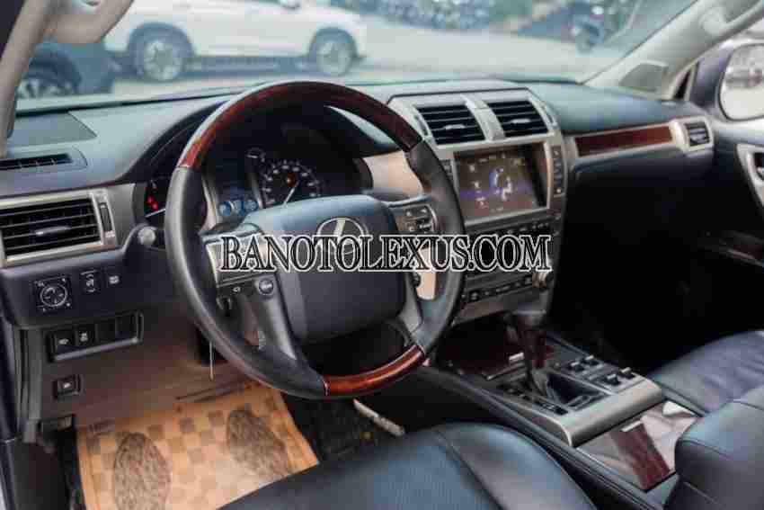 Cần bán gấp xe Lexus GX 460 năm 2015, màu Trắng, Số tự động