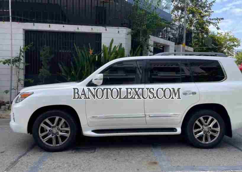 Cần bán gấp Lexus LX 570 đời 2013, màu Trắng