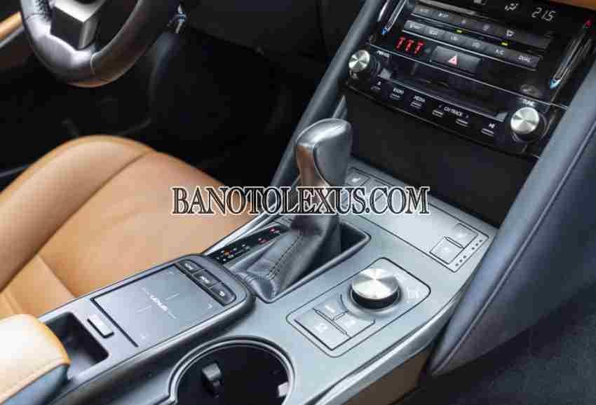 Lexus IS 300 Luxury 2021, xe đẹp, hết ý