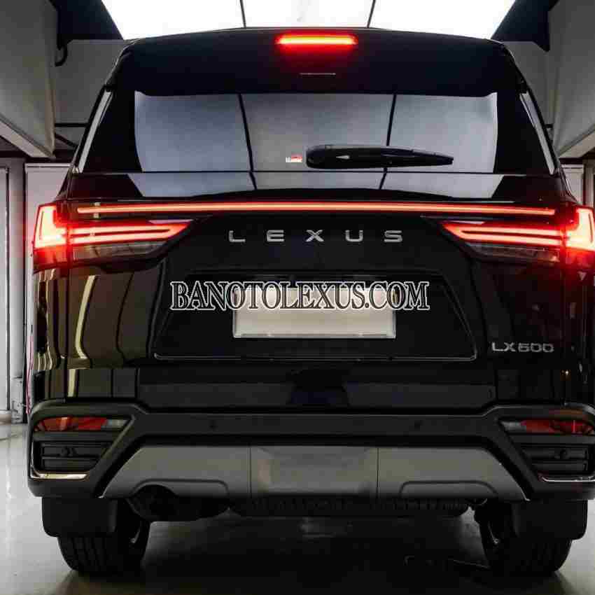 Lexus LX 600 Urban 2025 giá yêu thương