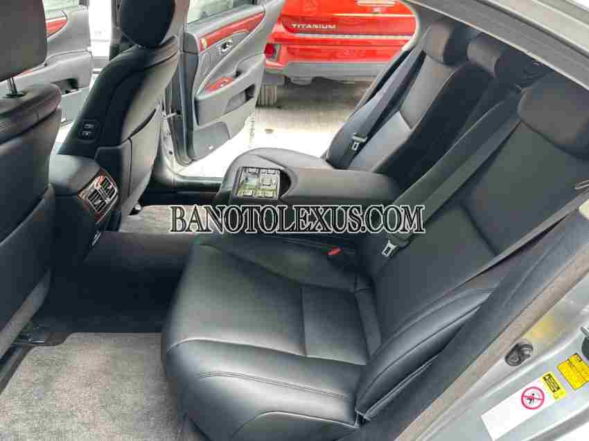 Lexus LS 2006 Sedan màu Ghi