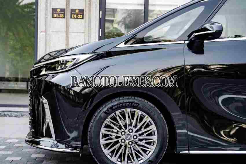 Cần bán gấp Lexus LM 500h đời 2025, màu Đen